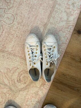 womens Converse Platform Sneakers size 8 with gold metal accents